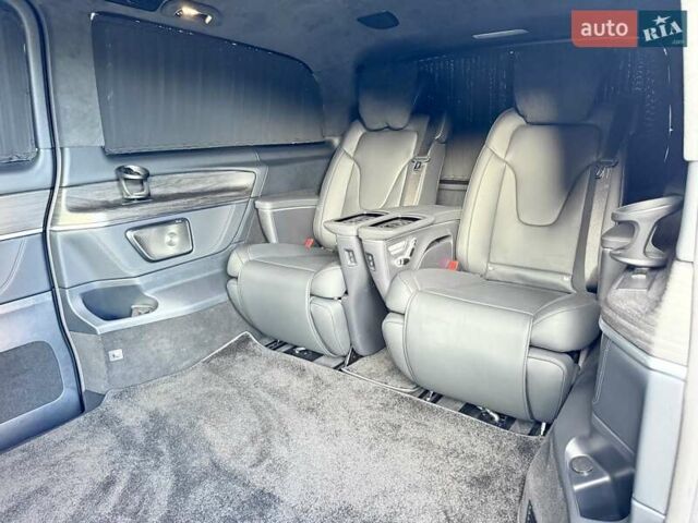 Черный Мерседес В-Класс, объемом двигателя 1.95 л и пробегом 3 тыс. км за 165000 $, фото 28 на Automoto.ua