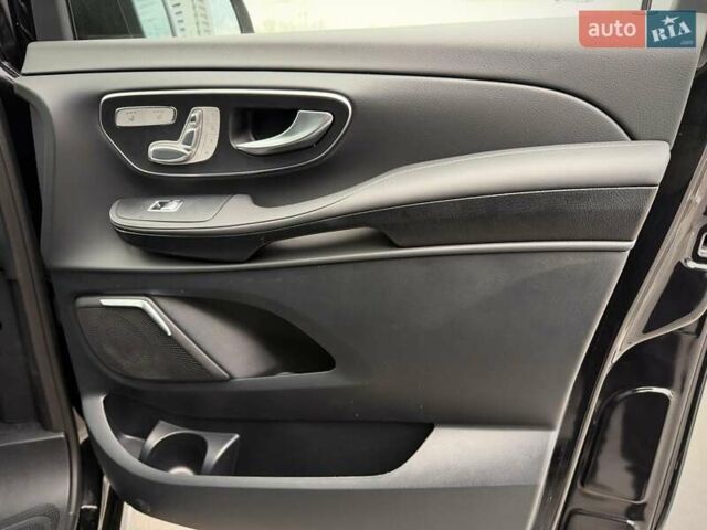 Черный Мерседес В-Класс, объемом двигателя 1.95 л и пробегом 1 тыс. км за 153500 $, фото 60 на Automoto.ua