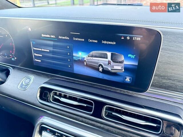 Черный Мерседес В-Класс, объемом двигателя 1.95 л и пробегом 3 тыс. км за 165000 $, фото 41 на Automoto.ua