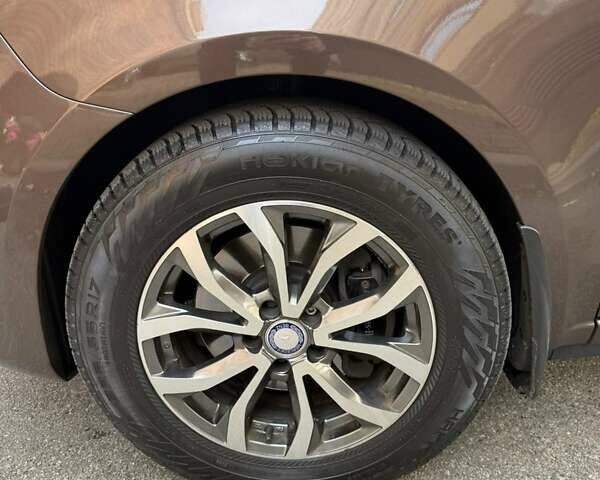 Коричневый Мерседес В-Класс, объемом двигателя 2.14 л и пробегом 169 тыс. км за 75000 $, фото 3 на Automoto.ua