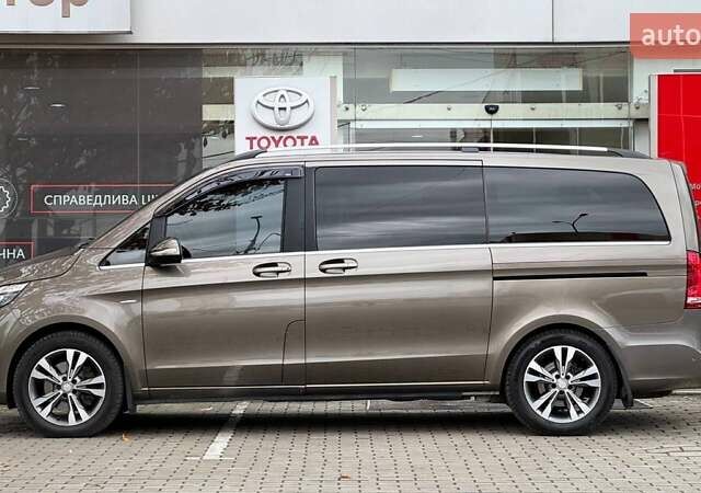 Коричневий Мерседес В-Клас, об'ємом двигуна 2.14 л та пробігом 250 тис. км за 44775 $, фото 3 на Automoto.ua