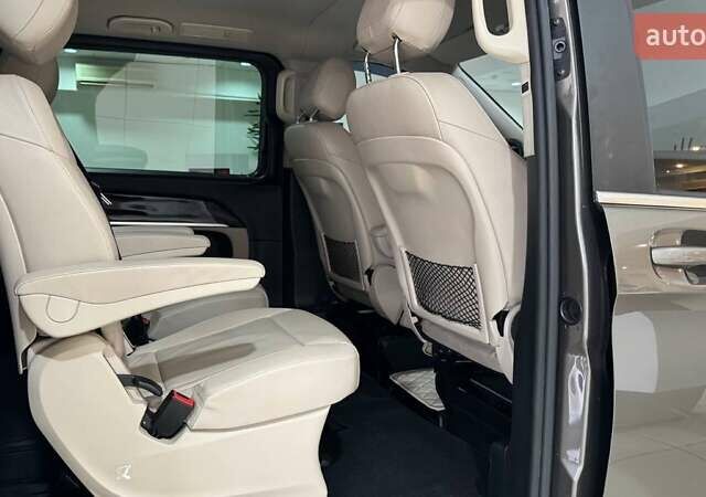 Коричневий Мерседес В-Клас, об'ємом двигуна 2.14 л та пробігом 250 тис. км за 44775 $, фото 6 на Automoto.ua