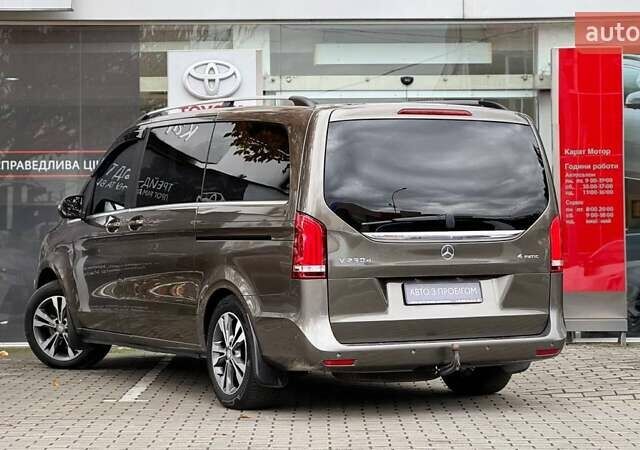 Коричневий Мерседес В-Клас, об'ємом двигуна 2.14 л та пробігом 250 тис. км за 44775 $, фото 2 на Automoto.ua