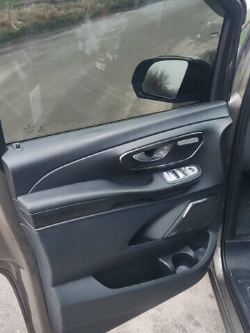 Коричневый Мерседес В-Класс, объемом двигателя 2.2 л и пробегом 217 тыс. км за 33000 $, фото 30 на Automoto.ua