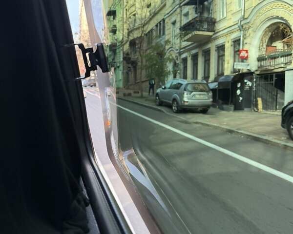 Коричневый Мерседес В-Класс, объемом двигателя 2.14 л и пробегом 169 тыс. км за 75000 $, фото 28 на Automoto.ua