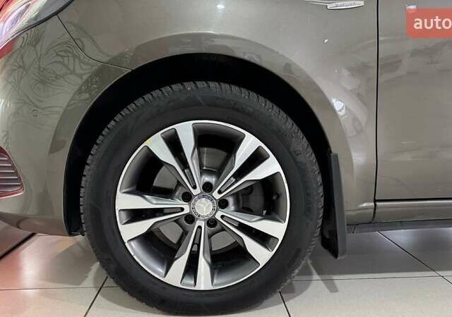 Коричневий Мерседес В-Клас, об'ємом двигуна 2.14 л та пробігом 250 тис. км за 44775 $, фото 24 на Automoto.ua