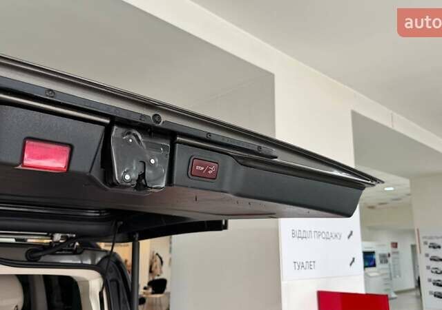 Коричневий Мерседес В-Клас, об'ємом двигуна 2.14 л та пробігом 250 тис. км за 44775 $, фото 11 на Automoto.ua