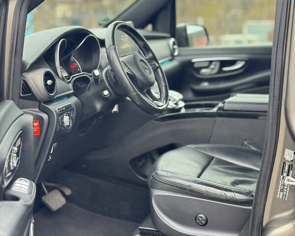 Коричневый Мерседес В-Класс, объемом двигателя 2.14 л и пробегом 278 тыс. км за 47482 $, фото 10 на Automoto.ua