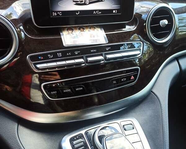 Мерседес В-Класс 2017 в Черновцах на Automoto.ua Коричневый Мерседес В-Класс, объемом двигателя 2.14 л и пробегом 188 тыс. км за 36000 $, фото 5 на Automoto.ua