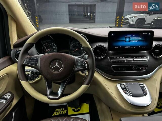 Красный Мерседес В-Класс, объемом двигателя 2 л и пробегом 82 тыс. км за 76999 $, фото 10 на Automoto.ua