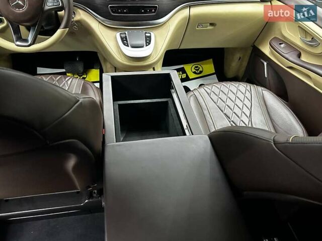 Красный Мерседес В-Класс, объемом двигателя 2 л и пробегом 82 тыс. км за 76999 $, фото 13 на Automoto.ua