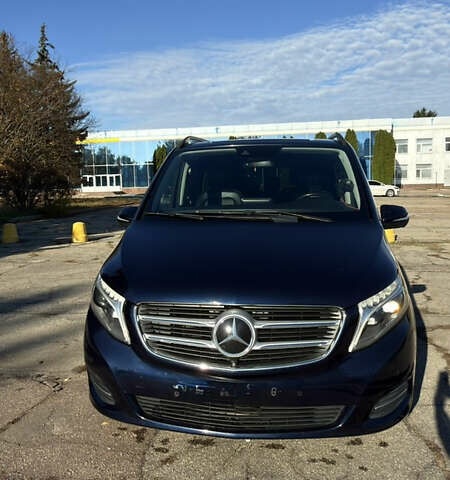 Мерседес В-Класс, объемом двигателя 2.14 л и пробегом 215 тыс. км за 35999 $, фото 7 на Automoto.ua