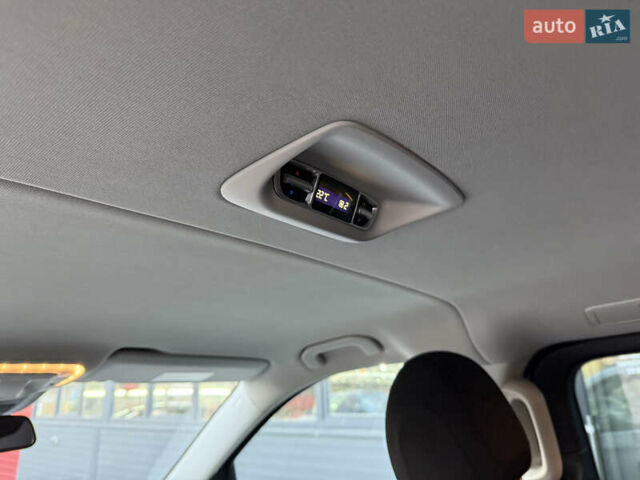 Мерседес В-Класс, объемом двигателя 2 л и пробегом 166 тыс. км за 33900 $, фото 20 на Automoto.ua