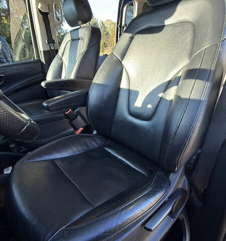 Мерседес В-Класс, объемом двигателя 2.14 л и пробегом 215 тыс. км за 35999 $, фото 26 на Automoto.ua