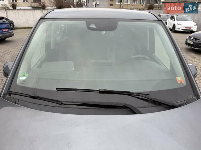 Мерседес В-Клас, об'ємом двигуна 2.14 л та пробігом 197 тис. км за 27777 $, фото 15 на Automoto.ua