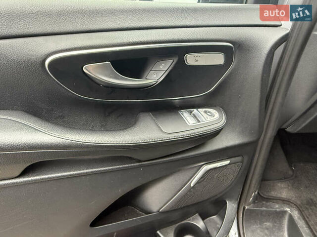 Мерседес В-Клас, об'ємом двигуна 2.14 л та пробігом 197 тис. км за 27777 $, фото 32 на Automoto.ua