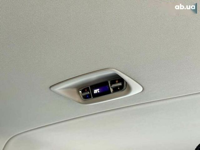 Мерседес В-Класс, объемом двигателя 2.1 л и пробегом 275 тыс. км за 45500 $, фото 21 на Automoto.ua