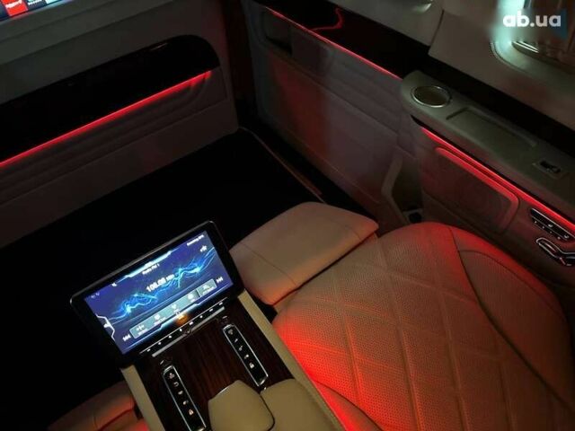 Мерседес В-Клас, об'ємом двигуна 2.1 л та пробігом 51 тис. км за 119500 $, фото 12 на Automoto.ua