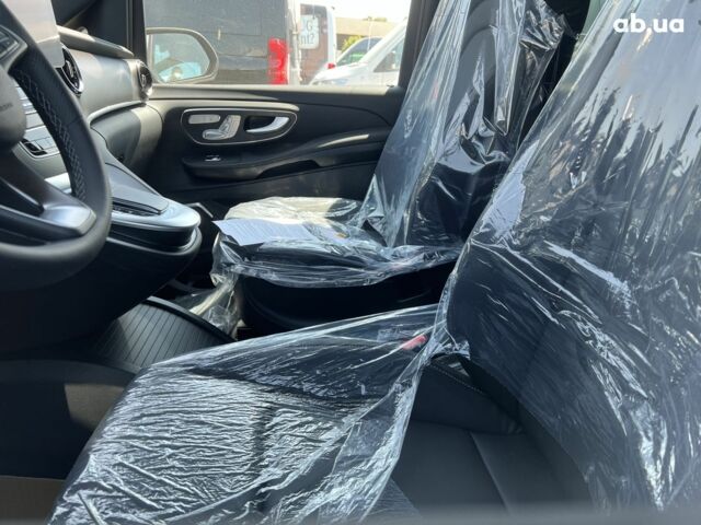 Мерседес В-Клас 2023 у Києві на Automoto.ua Мерседес В-Клас, об'ємом двигуна 2 л та пробігом 0 тис. км за 124873 $, фото 3 на Automoto.ua
