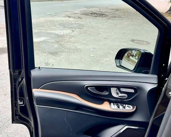 Мерседес В-Класс, объемом двигателя 2.1 л и пробегом 28 тыс. км за 134999 $, фото 16 на Automoto.ua