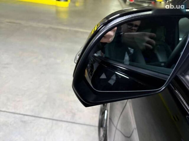 Мерседес В-Класс, объемом двигателя 1.9 л и пробегом 8 тыс. км за 119500 $, фото 29 на Automoto.ua