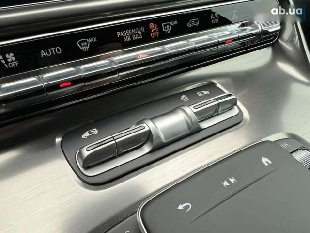 Мерседес В-Клас, об'ємом двигуна 2 л та пробігом 93 тис. км за 98500 $, фото 20 на Automoto.ua