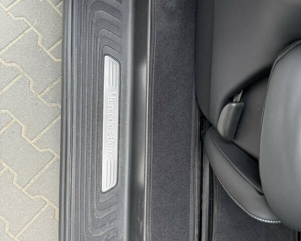 Мерседес В-Класс, объемом двигателя 2.1 л и пробегом 3 тыс. км за 168000 $, фото 35 на Automoto.ua