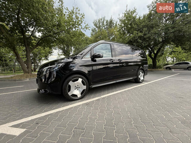 Мерседес В-Класс, объемом двигателя 2.1 л и пробегом 3 тыс. км за 168000 $, фото 1 на Automoto.ua