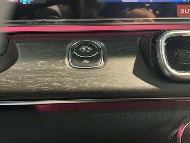 Мерседес В-Клас, об'ємом двигуна 2.14 л та пробігом 0 тис. км за 101093 $, фото 31 на Automoto.ua