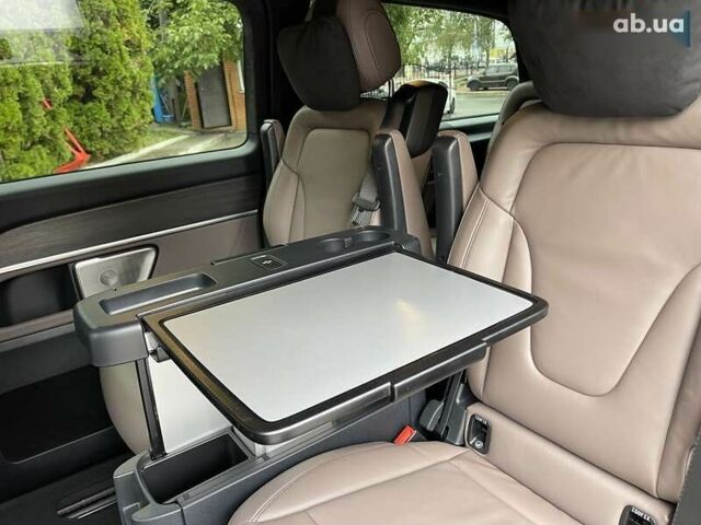 Мерседес В-Класс, объемом двигателя 2.1 л и пробегом 13 тыс. км за 135500 $, фото 26 на Automoto.ua
