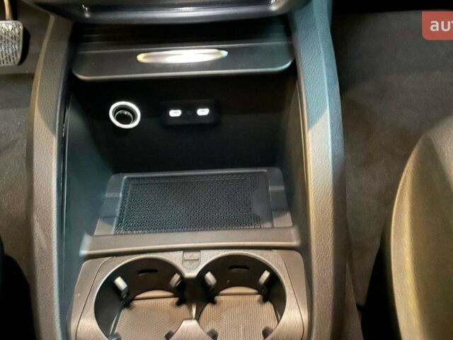 Мерседес В-Класс, объемом двигателя 2.14 л и пробегом 0 тыс. км за 101251 $, фото 17 на Automoto.ua