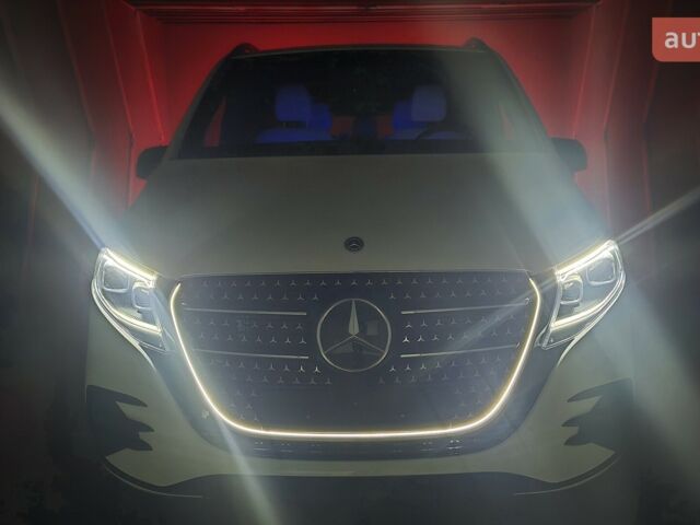 Мерседес В-Класс, объемом двигателя 2.14 л и пробегом 0 тыс. км за 124574 $, фото 47 на Automoto.ua