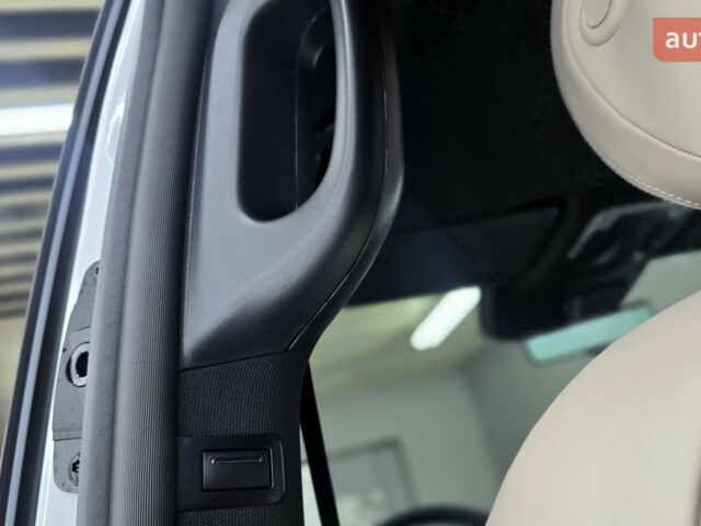 Мерседес В-Класс, объемом двигателя 2.14 л и пробегом 0 тыс. км за 124574 $, фото 42 на Automoto.ua