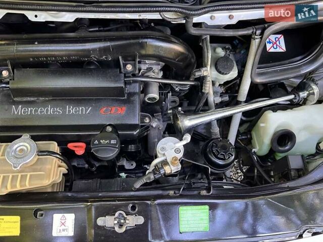 Серый Мерседес В-Класс, объемом двигателя 2.14 л и пробегом 446 тыс. км за 6700 $, фото 12 на Automoto.ua