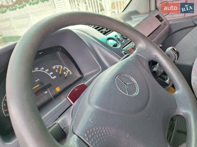 Сірий Мерседес В-Клас, об'ємом двигуна 2.2 л та пробігом 445 тис. км за 5900 $, фото 49 на Automoto.ua