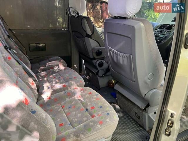 Серый Мерседес В-Класс, объемом двигателя 2.14 л и пробегом 446 тыс. км за 6700 $, фото 21 на Automoto.ua