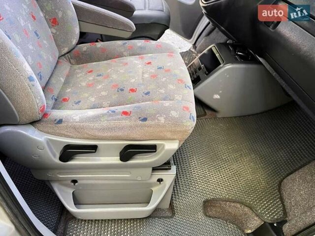 Серый Мерседес В-Класс, объемом двигателя 2.14 л и пробегом 446 тыс. км за 6700 $, фото 20 на Automoto.ua