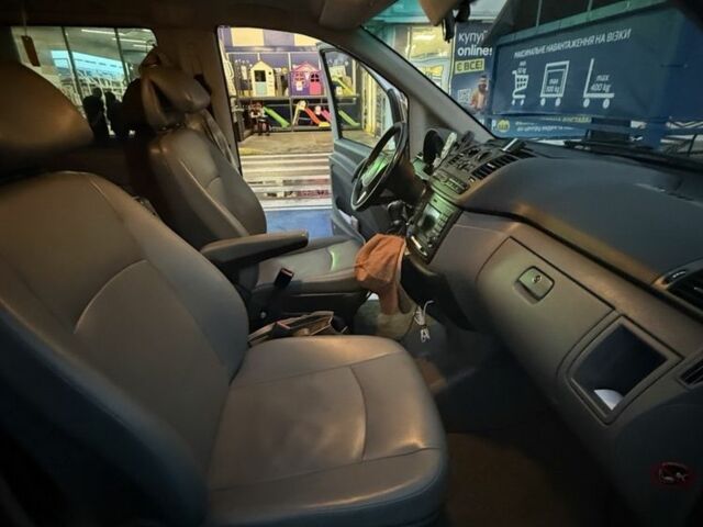 Серый Мерседес В-Класс, объемом двигателя 3 л и пробегом 460 тыс. км за 14000 $, фото 7 на Automoto.ua