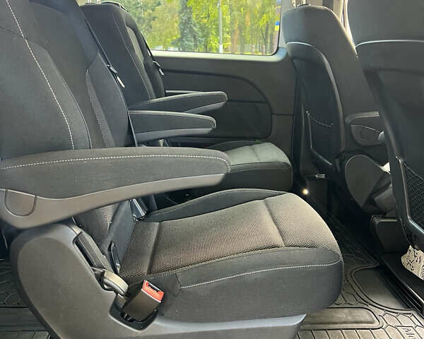 Мерседес В-Класс 2015 в Кропивницком (Кировограде) на Automoto.ua Серый Мерседес В-Класс, объемом двигателя 2.14 л и пробегом 350 тыс. км за 32000 $, фото 1 на Automoto.ua