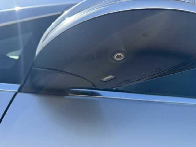 Серый Мерседес В-Класс, объемом двигателя 2.1 л и пробегом 300 тыс. км за 29900 $, фото 5 на Automoto.ua