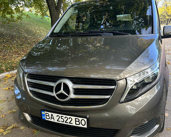 Мерседес В-Класс 2015 в Кропивницком (Кировограде) на Automoto.ua Серый Мерседес В-Класс, объемом двигателя 2.14 л и пробегом 350 тыс. км за 32000 $, фото 4 на Automoto.ua