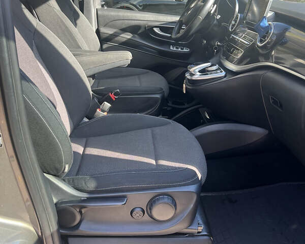 Мерседес В-Класс 2015 в Кропивницком (Кировограде) на Automoto.ua Серый Мерседес В-Класс, объемом двигателя 2.14 л и пробегом 350 тыс. км за 32000 $, фото 12 на Automoto.ua