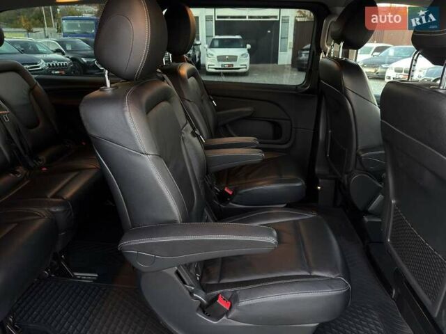 Мерседес В-Класс 2017 в Харькове на Automoto.ua Серый Мерседес В-Класс, объемом двигателя 2.14 л и пробегом 307 тыс. км за 37500 $, фото 17 на Automoto.ua