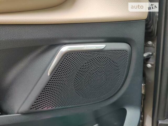 Серый Мерседес В-Класс, объемом двигателя 2.14 л и пробегом 230 тыс. км за 45000 $, фото 19 на Automoto.ua