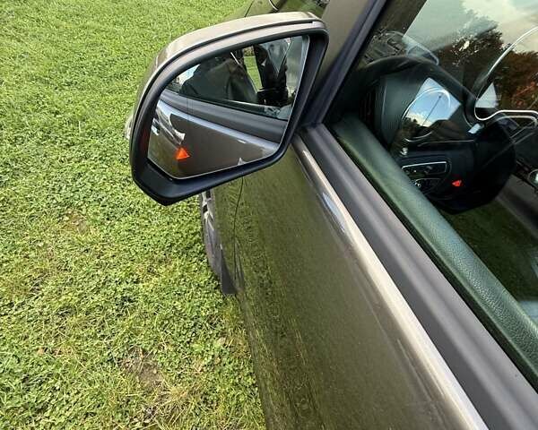 Сірий Мерседес В-Клас, об'ємом двигуна 2.14 л та пробігом 246 тис. км за 35500 $, фото 10 на Automoto.ua