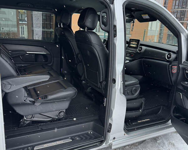 Серый Мерседес В-Класс, объемом двигателя 2.2 л и пробегом 260 тыс. км за 56500 $, фото 17 на Automoto.ua