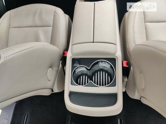 Серый Мерседес В-Класс, объемом двигателя 2.14 л и пробегом 230 тыс. км за 45000 $, фото 18 на Automoto.ua