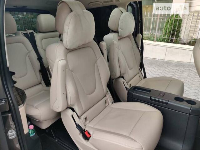 Серый Мерседес В-Класс, объемом двигателя 2.14 л и пробегом 230 тыс. км за 45000 $, фото 13 на Automoto.ua