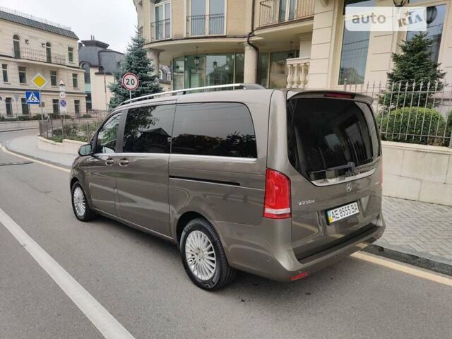 Серый Мерседес В-Класс, объемом двигателя 2.14 л и пробегом 230 тыс. км за 45000 $, фото 2 на Automoto.ua