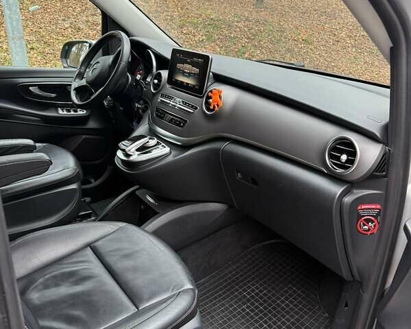 Серый Мерседес В-Класс, объемом двигателя 2.14 л и пробегом 290 тыс. км за 38999 $, фото 8 на Automoto.ua